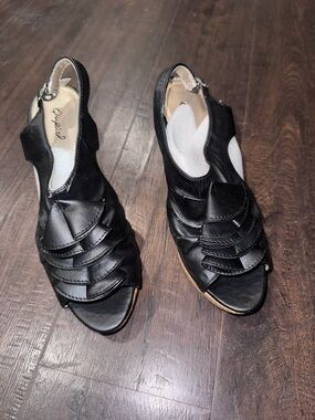 Qupid Black Ruffled Peep-Toe Wedge Slingbacks